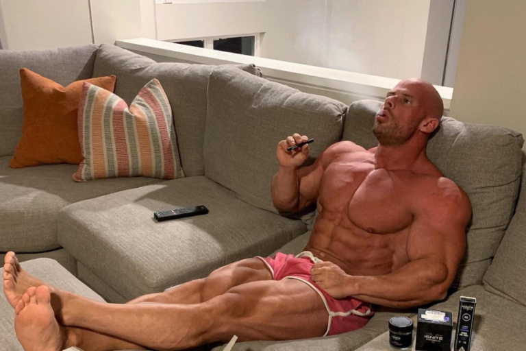 “Reaching New Heights: Exploring Joey Swoll’s Impressive Stature” Bio Wiki, Age, Career, Net Worth And More…